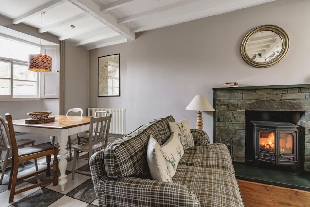 Owd Peg's, Traditional Cottage-bowness Centre Holiday home